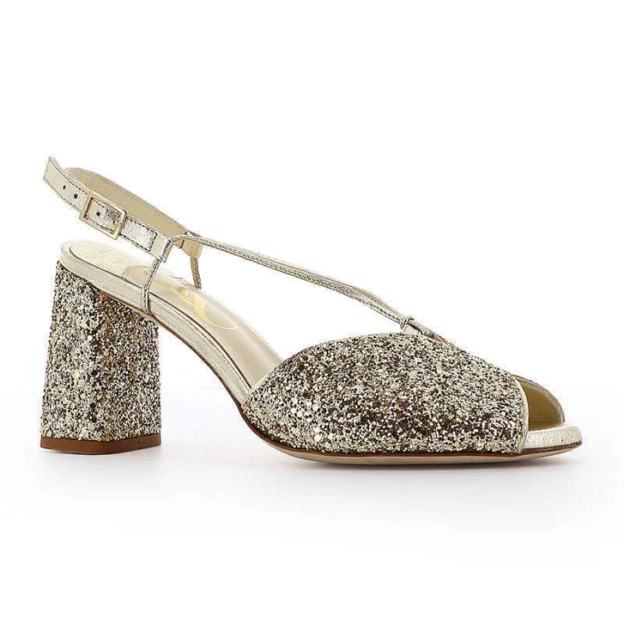 Chamberlan Women's Eleonore Champagne Sandals – Elegant Comfort & Style
